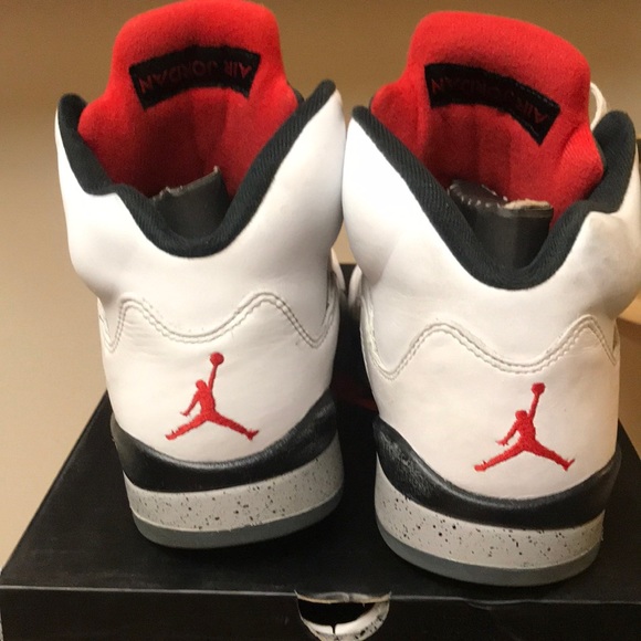 Authentic Air Jordan 5 Retro - Picture 3 of 5